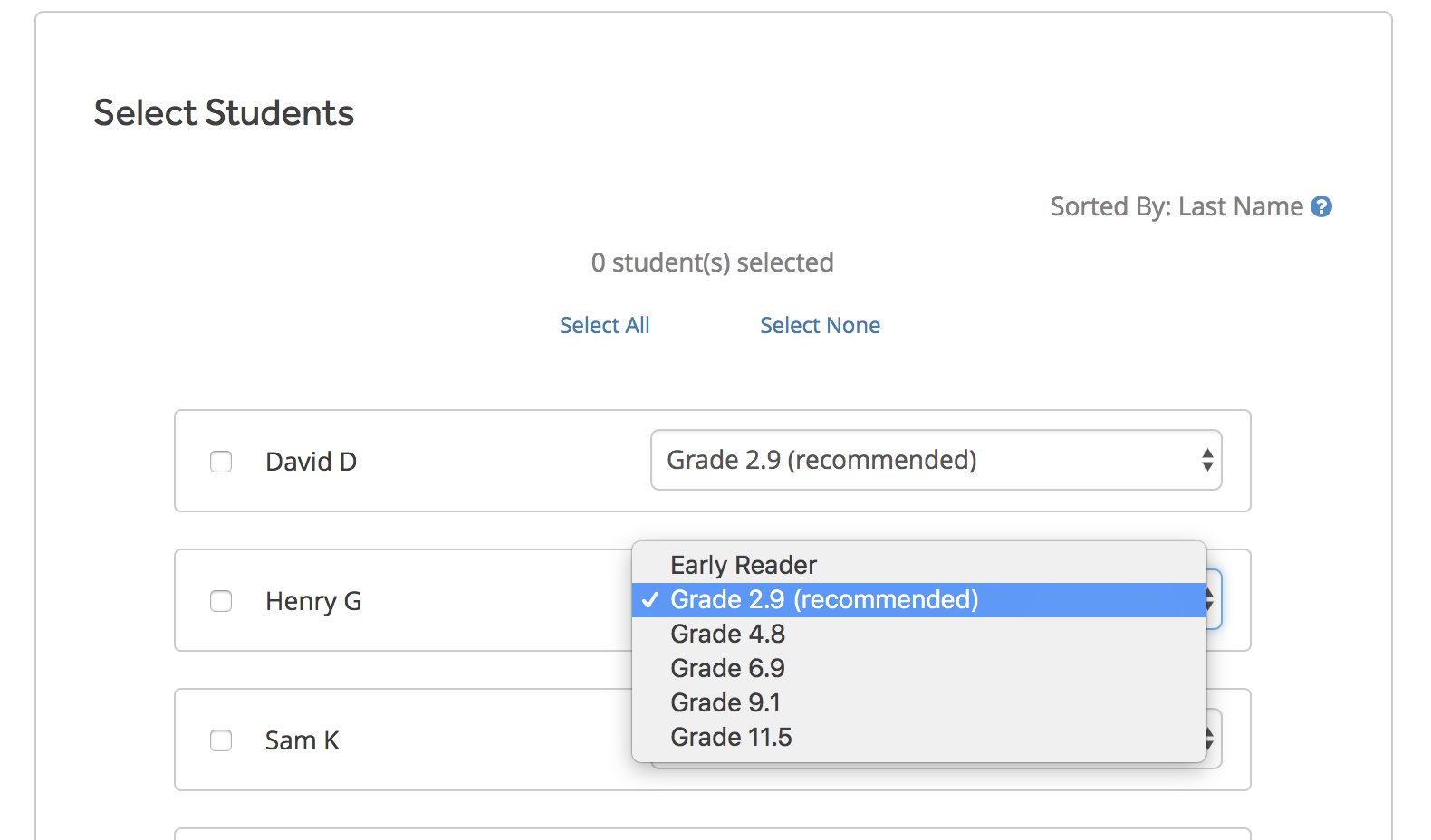 The grade recommendation drop-down list is shown for one student. Grade 2.9 is the recommended grade; other grades that can be selected are included in the list.